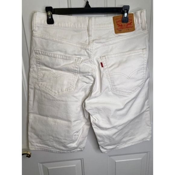 Levi's 569 Mens 32 White Denim Cotton Elastine Bermuda Shorts - Picture 2 of 5